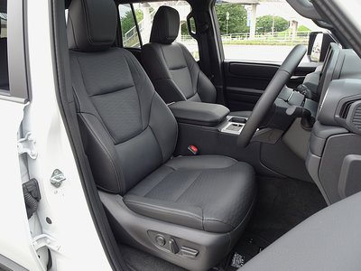 2025 Toyota LAND CRUISER 250 — миниатюра 26