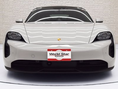 صورة 7 لـ 2023 Porsche TAYCAN
