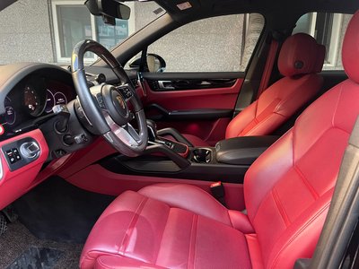 PORSCHE CAYENNE - 10