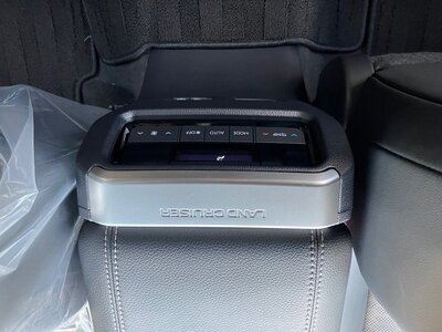 TOYOTA LAND CRUISER 250 - 5