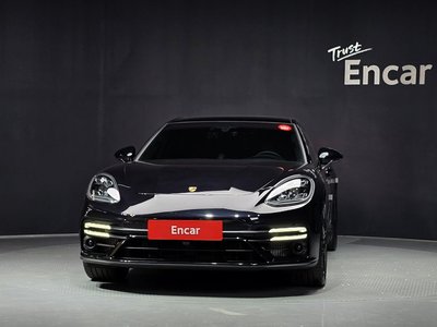 PORSCHE PANAMERA - 2