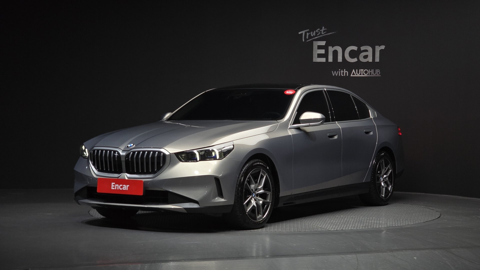 BMW 5 SERIES - View 1