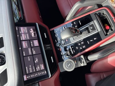 صورة 9 لـ 2019 Porsche CAYENNE