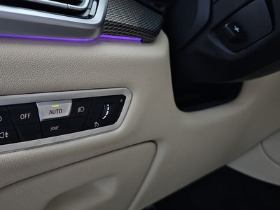 2021 BMW X6 — миниатюра 28