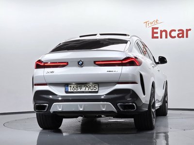 2021 BMW X6 — фото 3