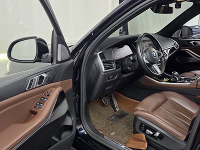 صورة 10 لـ 2021 BMW X5