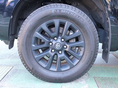 TOYOTA LAND CRUISER PRADO - 10