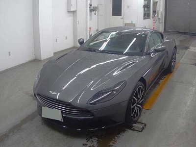 ASTON MARTIN DB11 - 4