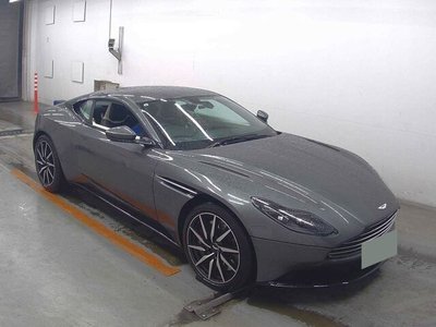 ASTON MARTIN DB11 - 1