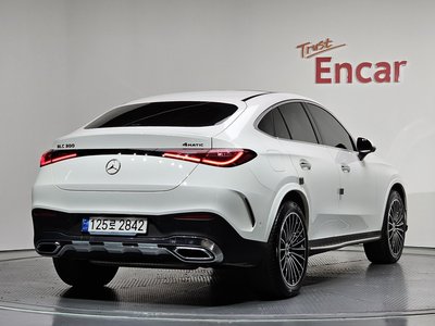 MERCEDES-BENZ GLC - 4