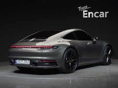 PORSCHE 911 - 4
