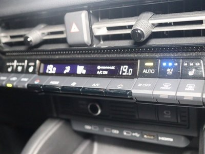 2025 Toyota LAND CRUISER 250 — миниатюра 35