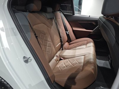 2025 BMW 5 SERIES — миниатюра 17