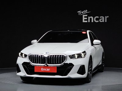 BMW 5 SERIES - 2