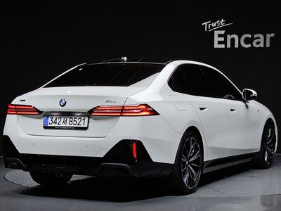 BMW 5 SERIES - 4