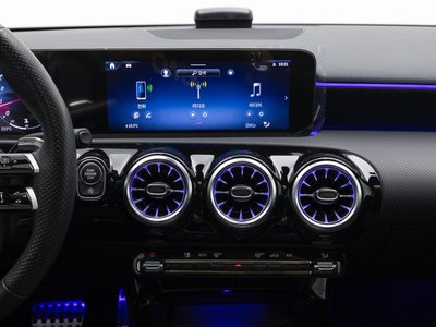 2025 Mercedes-BENZ A-CLASS 缩略图 16