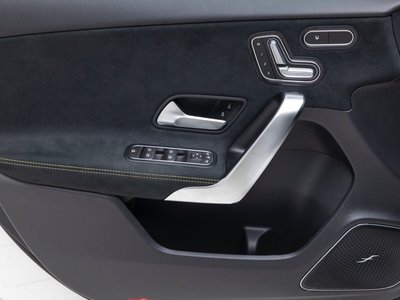 2025 Mercedes-BENZ A-CLASS 缩略图 15