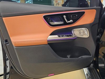 MERCEDES-BENZ GLC - 10