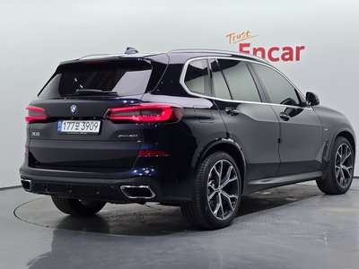 2022 BMW X5 photo 3