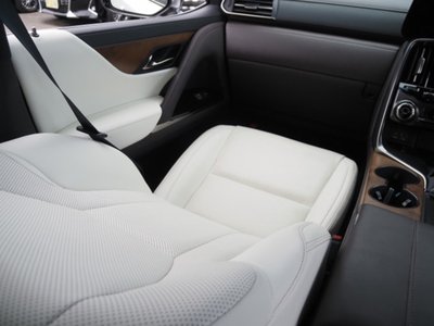 صورة مصغرة 70 لـ 2023 Lexus LX