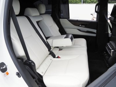 صورة مصغرة 28 لـ 2023 Lexus LX