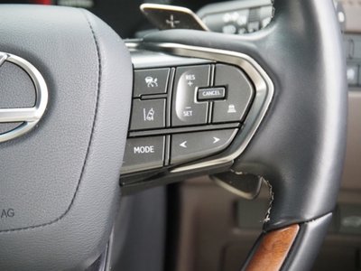 صورة مصغرة 42 لـ 2023 Lexus LX