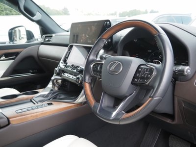 صورة مصغرة 67 لـ 2023 Lexus LX