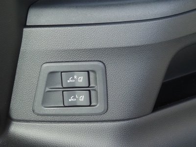 صورة مصغرة 35 لـ 2023 Lexus LX