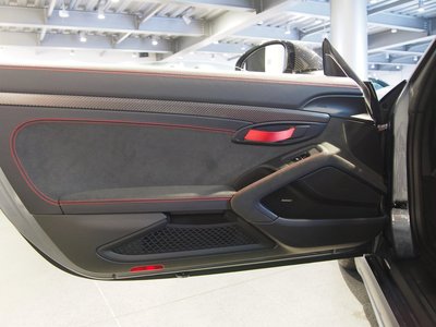2025 Porsche 718 SPYDER thumbnail 53