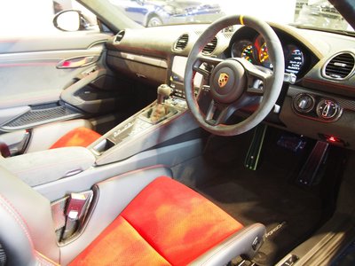 2025 Porsche 718 SPYDER thumbnail 27