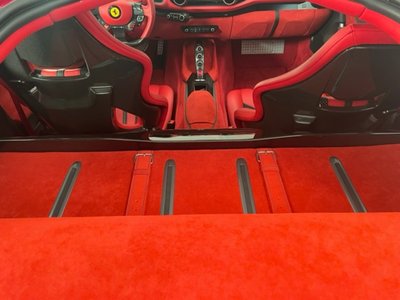 2018 Ferrari 812 SUPERFAST — фото 30
