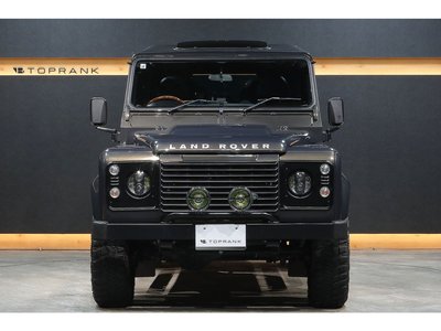 LAND ROVER DEFENDER - 7