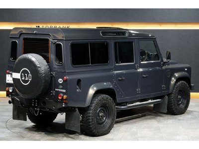 LAND ROVER DEFENDER - 2