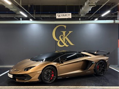 LAMBORGHINI AVENTADOR - 2