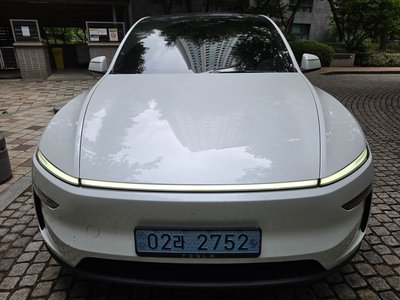 2025 Tesla MODEL Y — фото 1