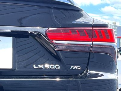 2018 Lexus LS thumbnail 31
