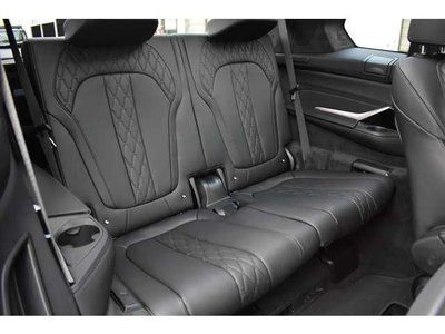 صورة مصغرة 16 لـ 2025 BMW X7