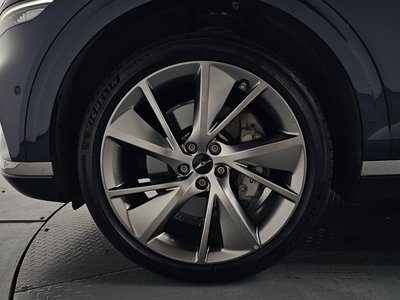 2024 Genesis GV70 photo 6