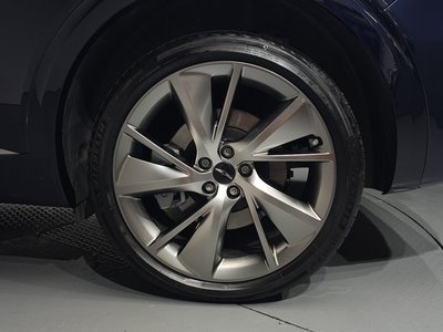 2024 Genesis GV70 photo 8