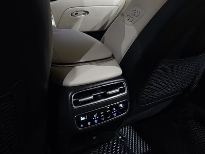 2024 Genesis GV70 — миниатюра 25