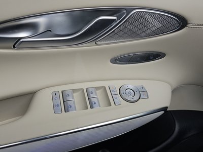 2024 Genesis GV70 — миниатюра 23