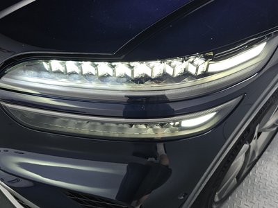 2024 Genesis GV70 photo 9