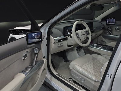 2023 Genesis GV60 缩略图 13