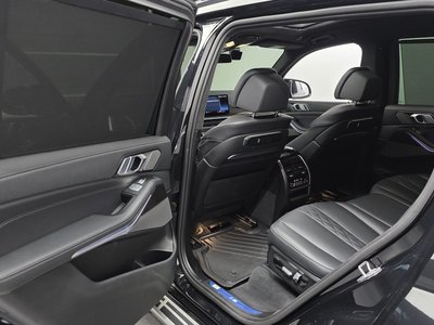 2024 BMW X7 thumbnail 11