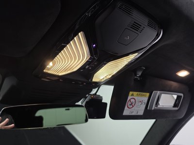 2024 BMW X7 thumbnail 16