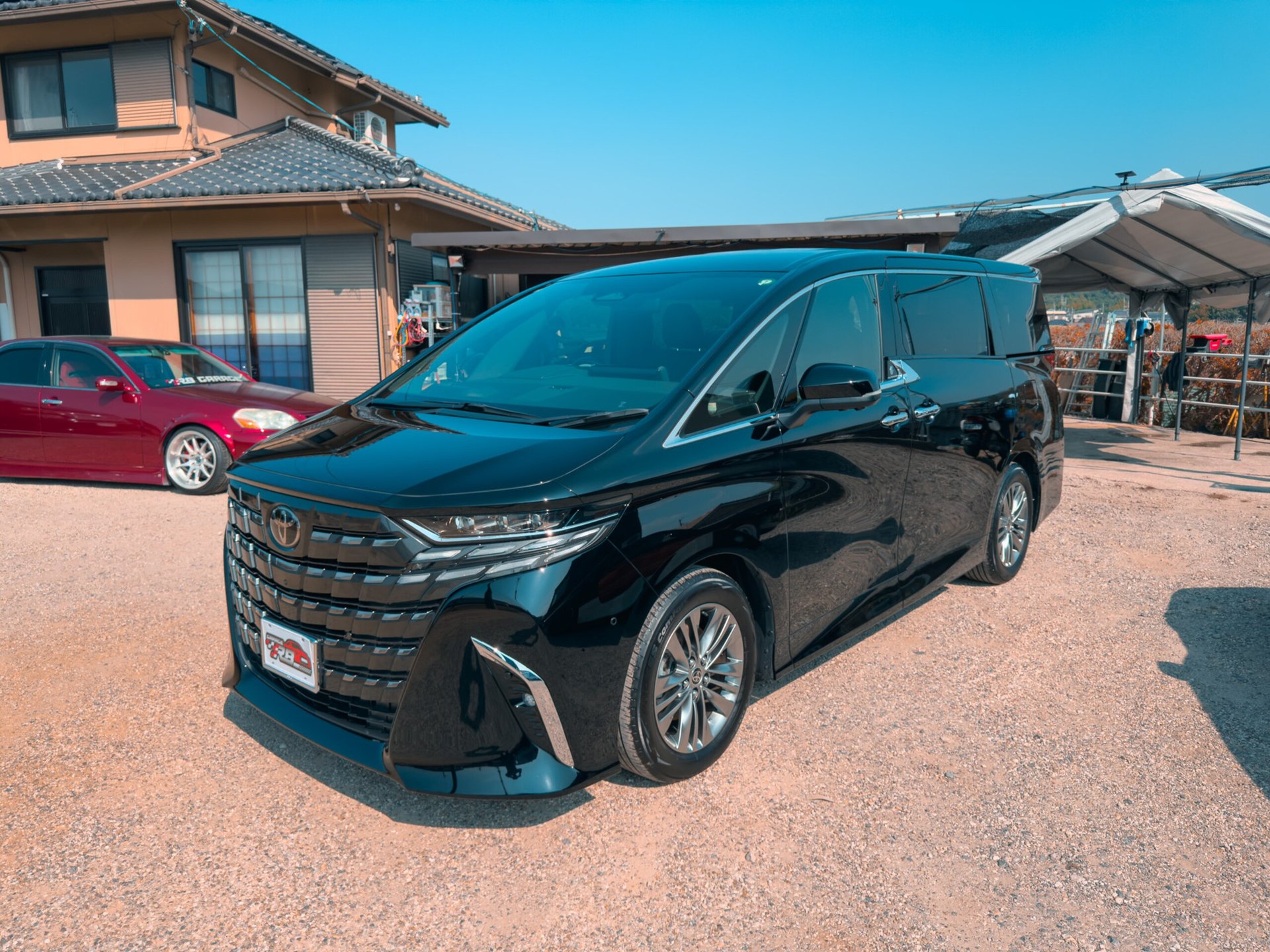 TOYOTA ALPHARD - View 1