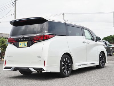2023 TOYOTA ALPHARD photo 5
