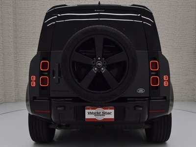 LAND ROVER DEFENDER - 8