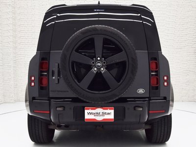 LAND ROVER DEFENDER - 4