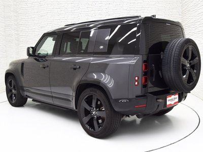 LAND ROVER DEFENDER - 2